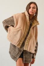 Load image into Gallery viewer, Beige Oversized Sherpa Vest
