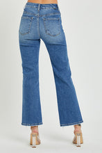 Load image into Gallery viewer, High Rise Relaxed Straight Jeans
